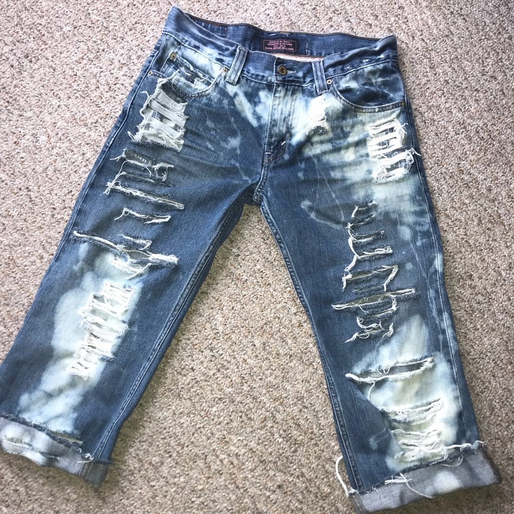 Custom Distressed Levi’s Size 32